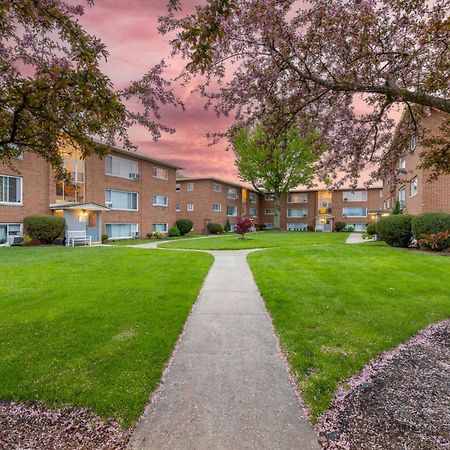 Georgetown Villas 1-1B Close To Cleveland Airport And The Rocky River Valley فيرفيو بارك المظهر الخارجي الصورة